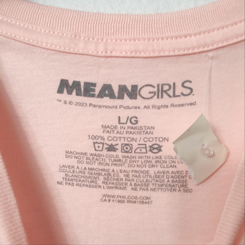 Mean Girls"On‎ Wednesday We Wear Pink T-shirt - Size L - Picture 3 of 6